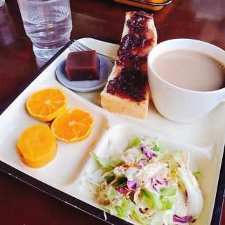 １日中モーニングセット（終日）４２０円 